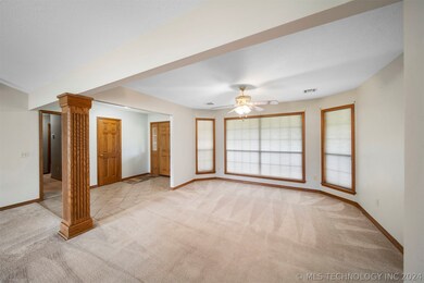Entry & formal dining