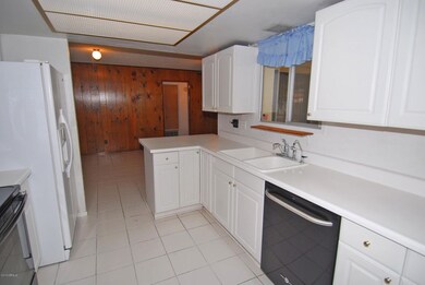 622 E Manhatton Dr, Tempe, AZ 85282 - photo 2