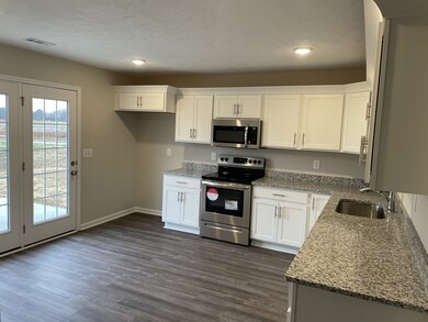 16 Frost St, Decherd, TN 37324 - photo 2