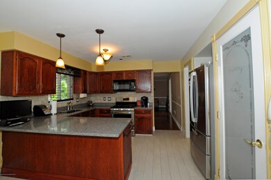 004_Inside Kitchen