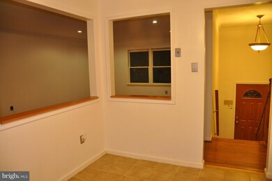 2405 Crestnoll Rd, Reisterstown, MD 21136 - photo 5