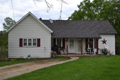 111 Wisconsin St, Camp Douglas, WI 54618 - photo 4