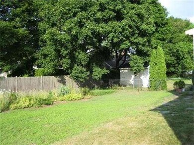 21 Dexter St, Peabody, MA 01960 - photo 3