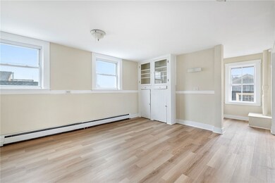 427 Spring St unit 3, Newport, RI 02840 - photo 6