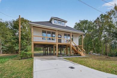 165 Thurman Ave, Bridge City, TX 77611 - photo 2