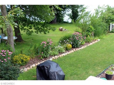 North East View Lake side yard