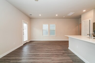 18330 W Centro Cir, Shenandoah, TX 77385 - photo 4