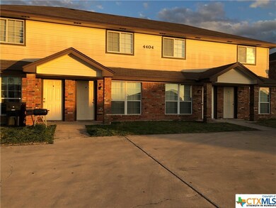 Sylvia Front View Of The Entry Ways
