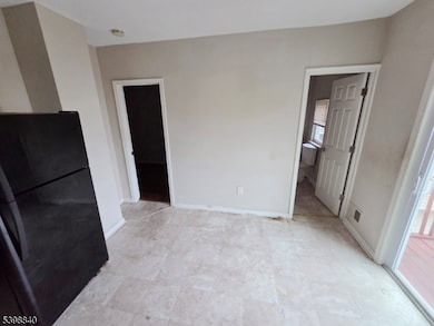 541 Fulton St, Elizabethport, NJ 07206 - photo 5