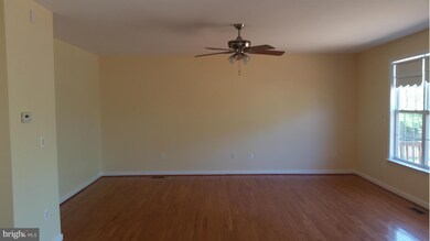 12972 Torchlight Dr, Woodbridge, VA 22193 - photo 5