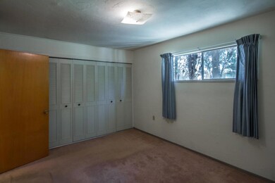 2644 Reservoir Ln, Redding, CA 96002 - photo 6