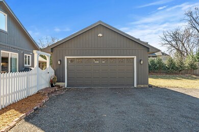 5770 Kelsey Dr, Excelsior, MN 55331 - photo 4