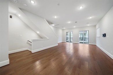 1268 N Post Oak Rd unit A, Houston, TX 77055 - photo 4