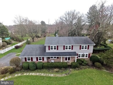 89 Woodview Dr, Doylestown, PA 18901 - photo 4