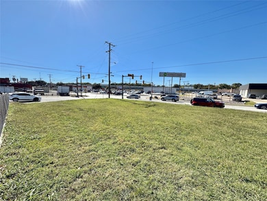 619 W Broadway St, Gainesville, TX 76240 - photo 6