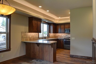 63127 Peale St, Bend, OR 97701 - photo 7