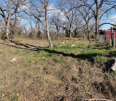 1812 S Lamar Ave, Denison, TX 75021 - photo 2