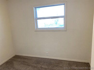 222 W Portland St, Sapulpa, OK 74066 - photo 6