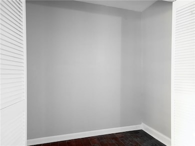 546 Woodland Dr, Gainesville, GA 30501 - photo 2