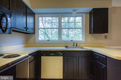 1166 Jeffrey Dr unit 7, Crofton, MD 21114 - photo 6