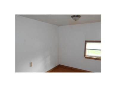 5521 S Marietta Main St, Shelbyville, IN 46176 - photo 7