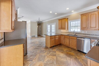 57 Constance St, Bedford, NH 03110 - photo 5