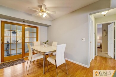 11 Delaware Ct unit 901, Matawan, NJ 07747 - photo 4