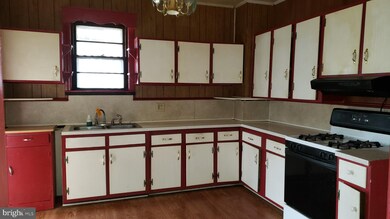 30 Summer St, Hagerstown, MD 21740 - photo 4