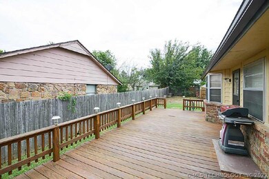 3021 S Ash Place, Broken Arrow, OK 74012 - photo 3