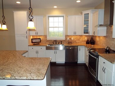 47 Huntington Way, Milton, NY 12020 - photo 4