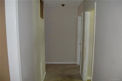 641 W Sharpe St, Statesville, NC 28677 - photo 7