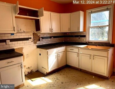 4411 Glenarm Ave, Baltimore, MD 21206 - photo 2