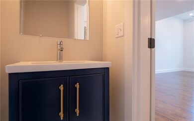 15 Cranston Ave unit 12, Newport, RI 02840 - photo 7