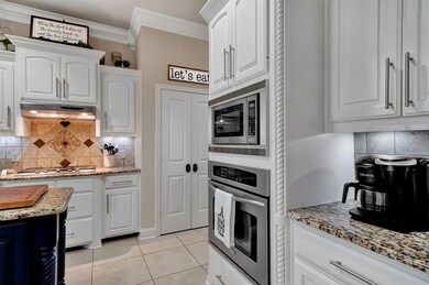 1677 Skidmore Ln, Tyler, TX 75703 - photo 6