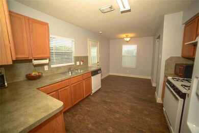Kitchen and breakfast nook