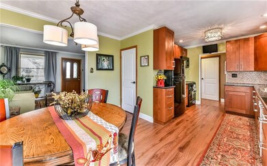 Great hardwood floors that match the cabinetry per