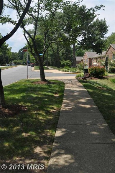 8398 Forrester Blvd unit 556, Springfield, VA 22152 - photo 4