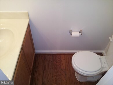 4106 Apple Leaf Way, Suitland, MD 20746 - photo 5