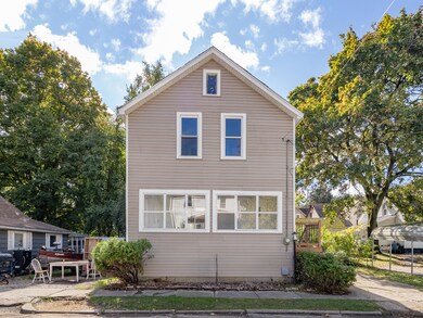 114 E. Maple St-102