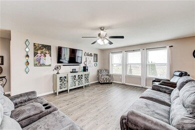 5655 Augusta Woods Dr, Plainfield, IN 46168 - photo 2