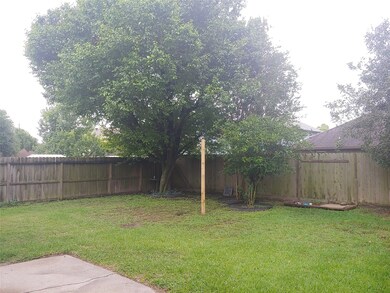 8027 Log Hollow Dr, Houston, TX 77040 - photo 5