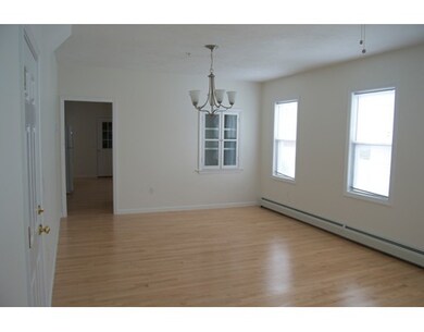 27 Haynes St unit 3, Worcester, MA 01603 - photo 4