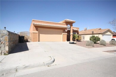 713 Desert Silver Dr, Horizon City, TX 79928 - photo 2