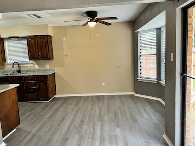 5610 Shady Hill Ln, Arlington, TX 76016 - photo 4