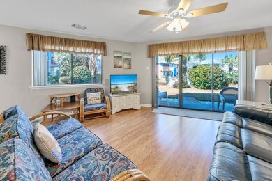 285 Payne St 13A Destin FL-large-006-009