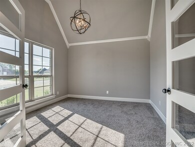 8112 N 77th East Ave, Owasso, OK 74055 - photo 5