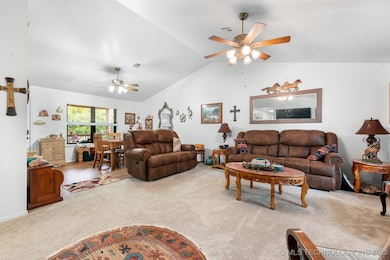 2607 E 2092 Rd, Hugo, OK 74743 - photo 5