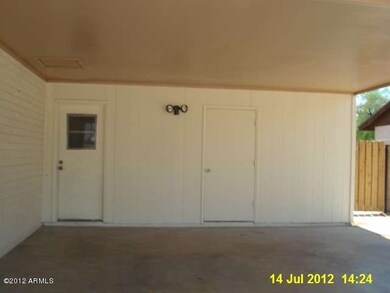 CARPORT