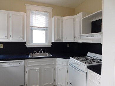 58 Leach St, Salem, MA 01970 - photo 5