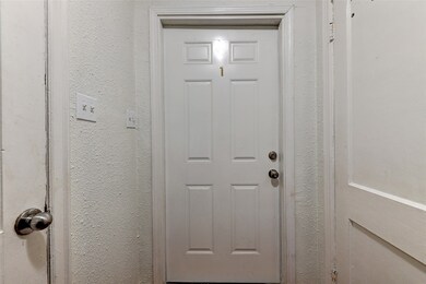 2509 Shakespeare St unit 4, Houston, TX 77030 - photo 4